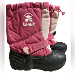 Kamik Fuchsia and Black Snow/Rain Boots w removable warm liner.